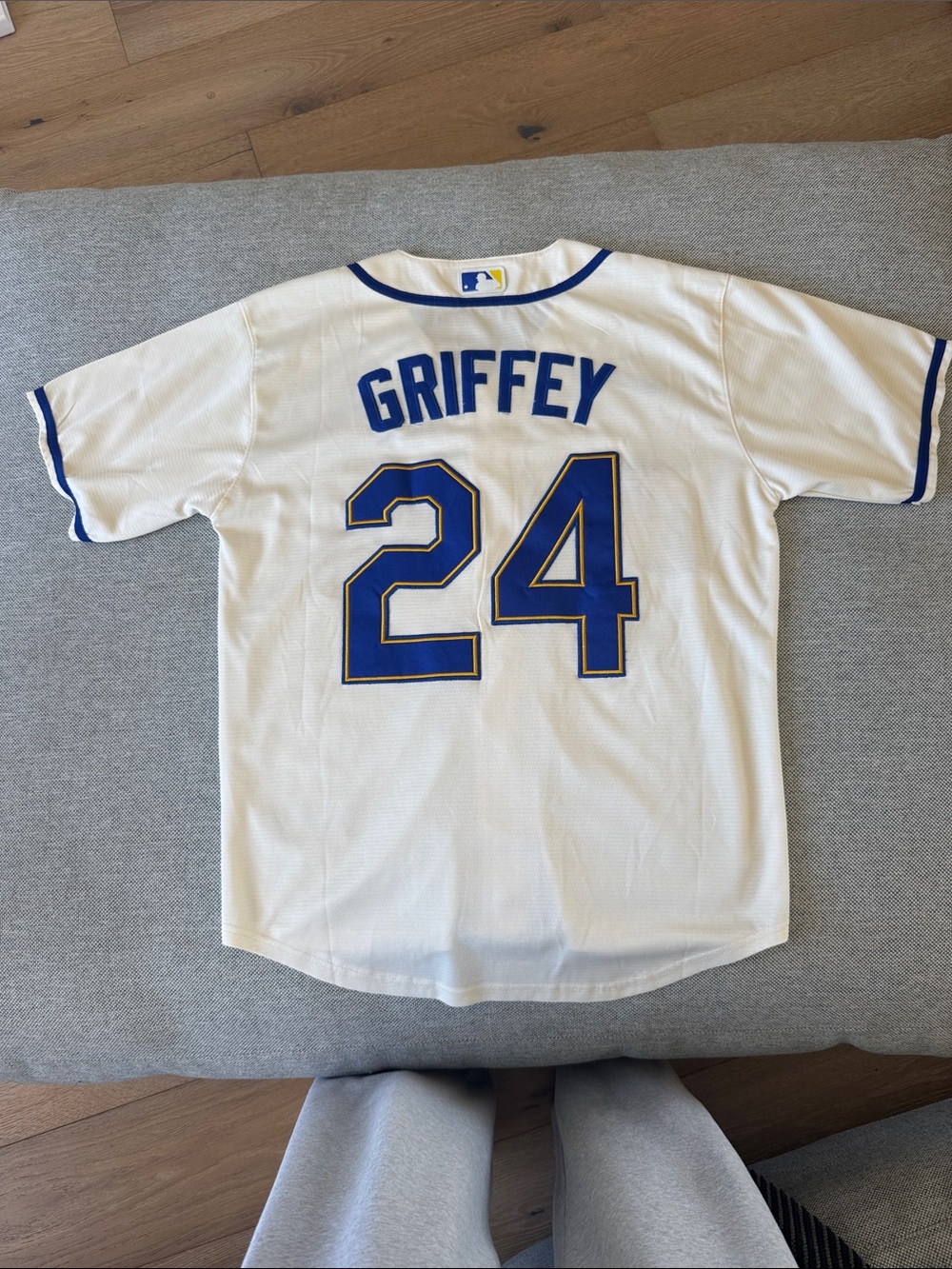 Seattle Mariners Jersey - Picture 2 of 3